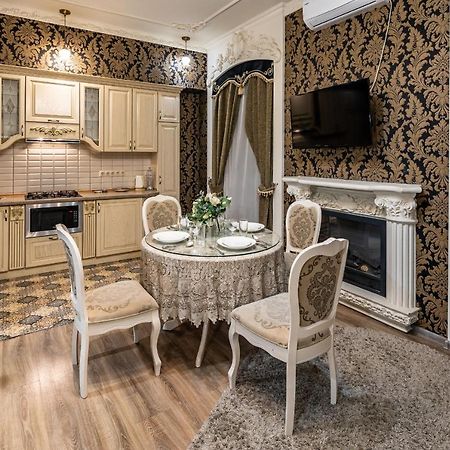 Classic Royal Central Apartment. Balcony And A/C 리비프 외부 사진