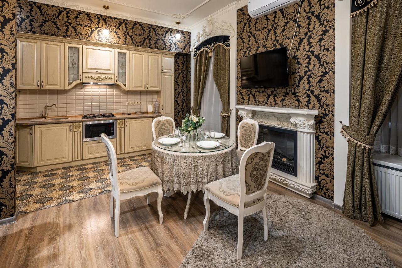 Classic Royal Central Apartment. Balcony And A/C 리비프 외부 사진