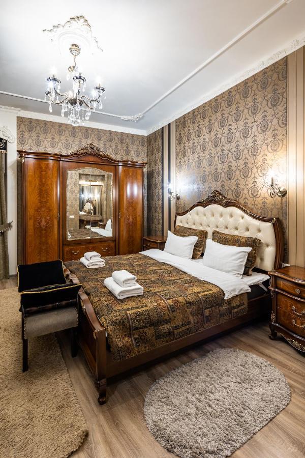 Classic Royal Central Apartment. Balcony And A/C 리비프 외부 사진